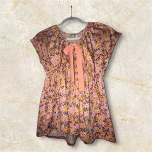 Chic Floral Blouse with Bow Accent, small, haptics, euc, worn once. Buttery soft